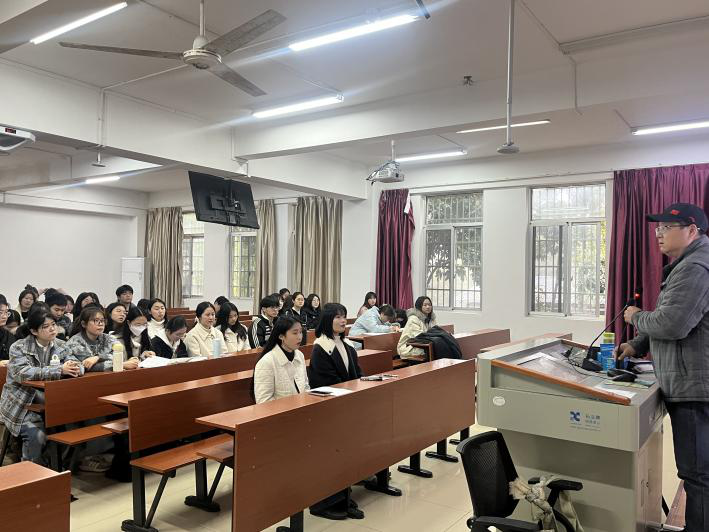 生科院本科生党支部举办组织生活会和民主评议党员大会-生命科学学院